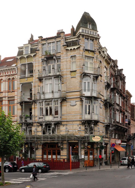 Louis Bertrandlaan 63-65 en Josaphatstraat 334-336, 338-340, Schaarbeek (© APEB, foto 2012).