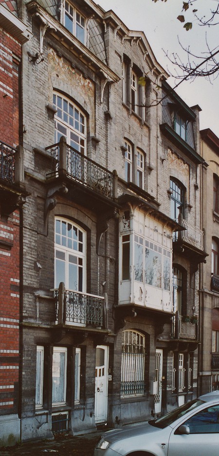 Boulevard des Déportés 34 en 36, Doornik (© APEB, foto 2002).